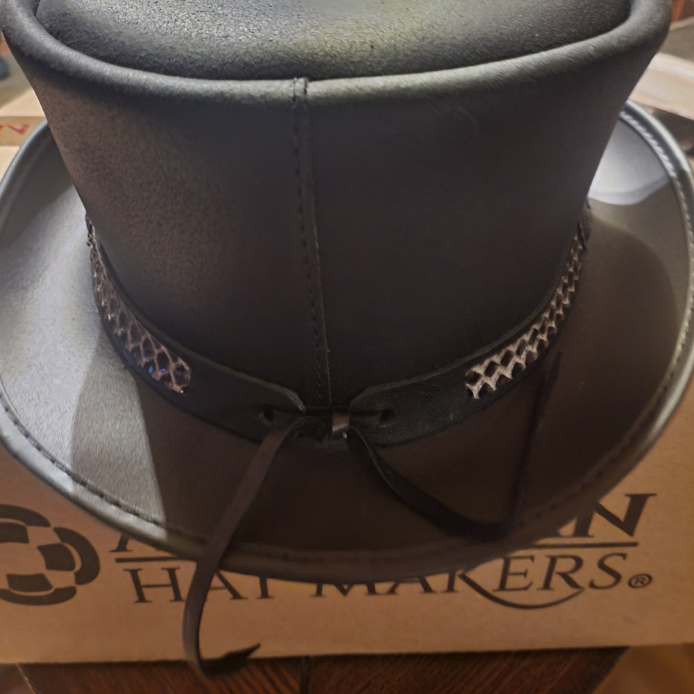 American Hat Makers Black Leather Top Hat with Skull Accent - Picture 2 of 3